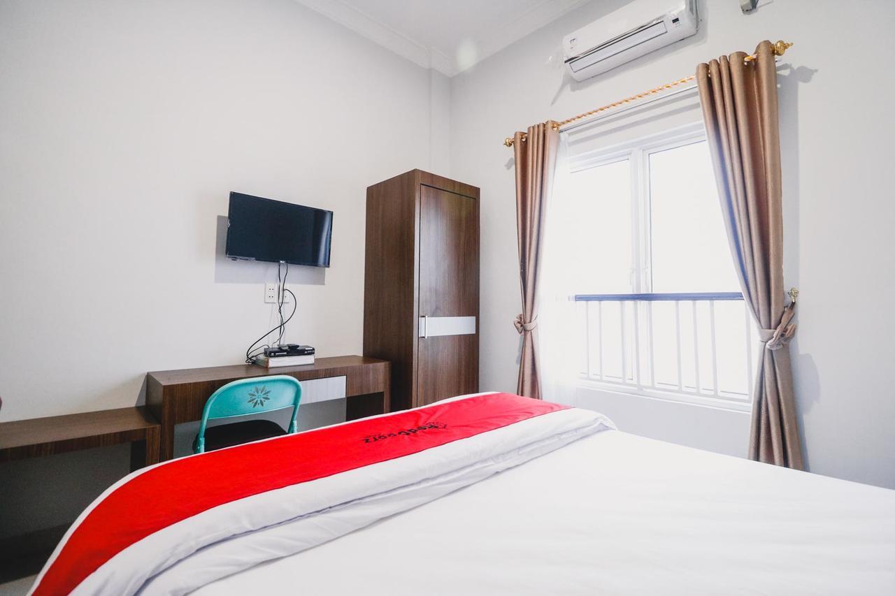 Reddoorz Near Hermes Place Polonia Μεντάν Εξωτερικό φωτογραφία